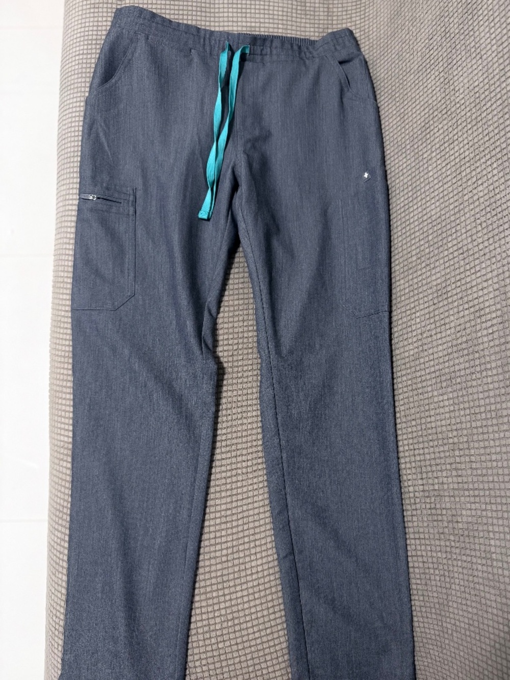 FIGS Yola Skinny Nursing Scrub Pants in Graphite